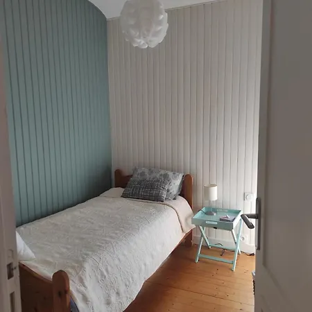 Maison Vieux Guezy Et Commerces A Pieds La Baule